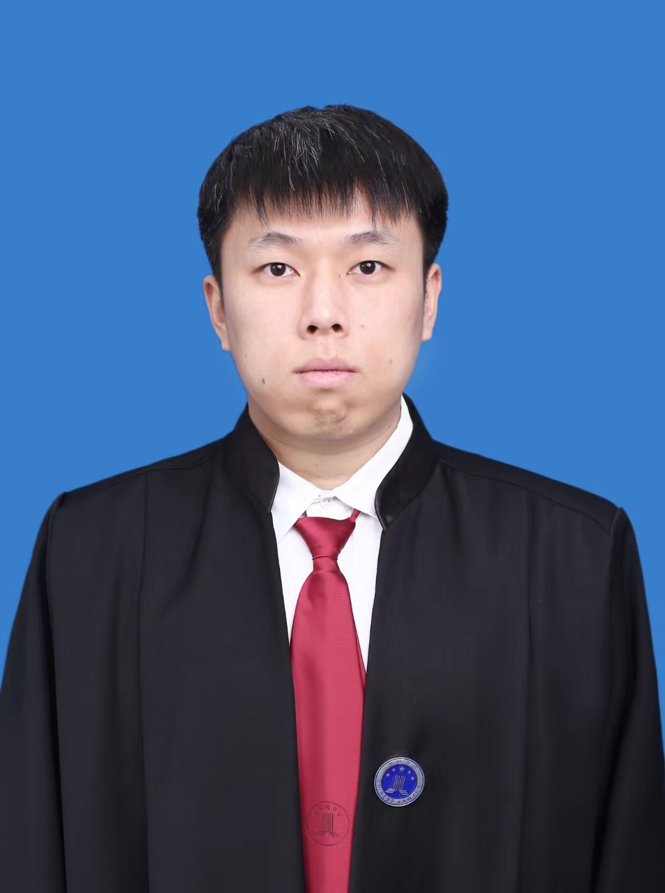王新怡律师，手机13773046896
